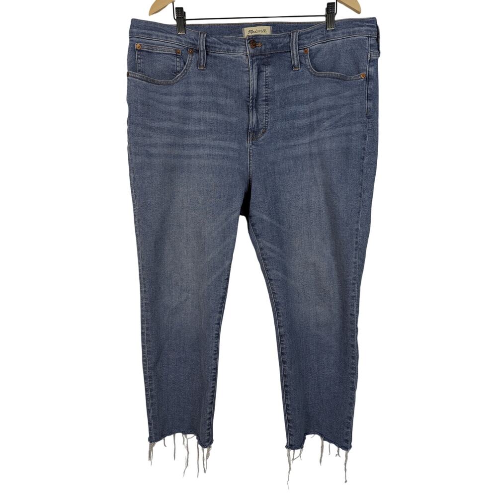 Madewell The Perfect Vintage Cropped Raw Hem Jean in Finney Wash (Altered)